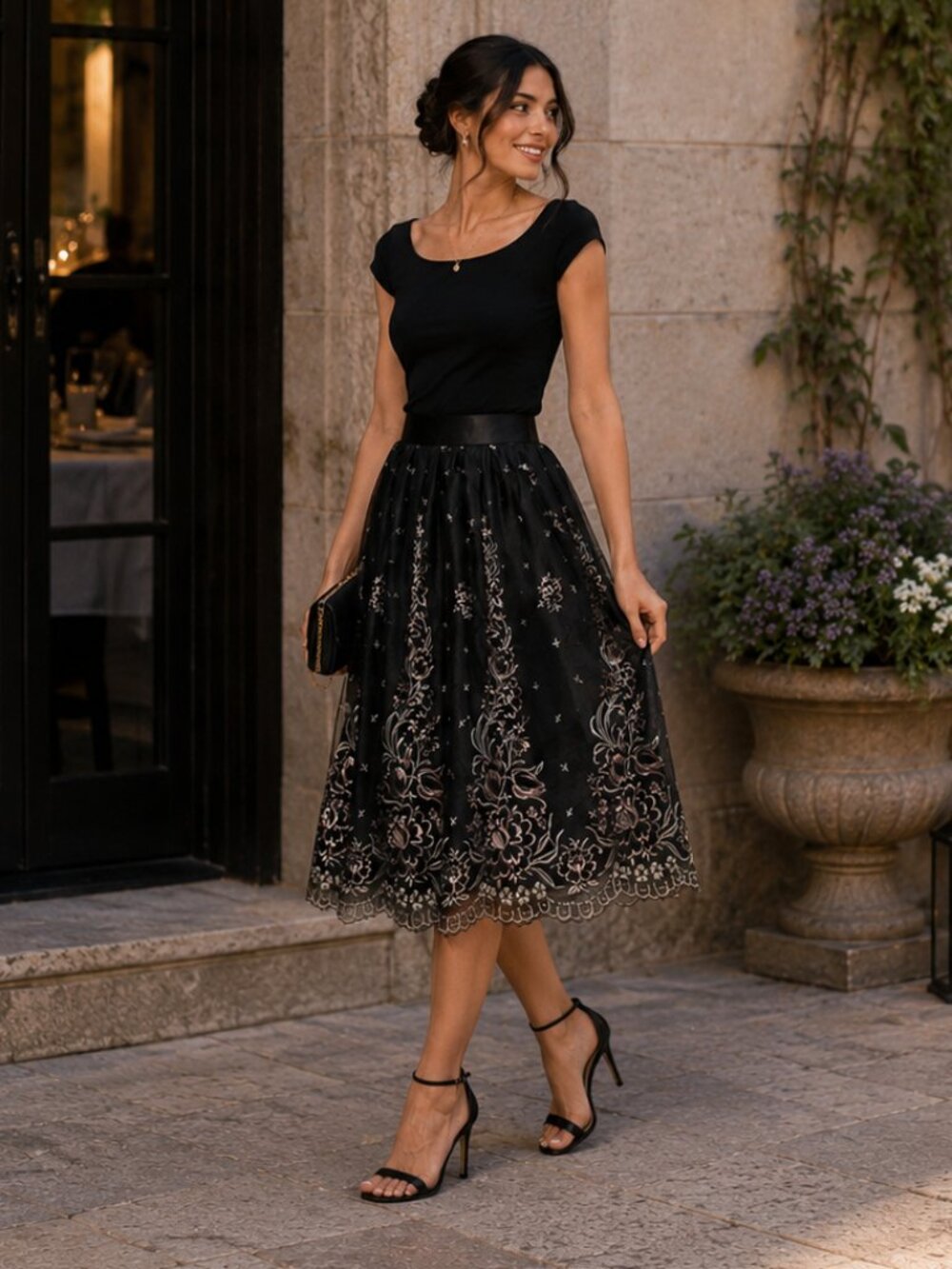 Arden B. 100% Silk Embroidered Floral Skirt Black Size 2